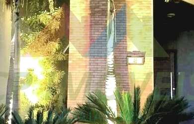 Imagem: A casa em condomínio possui 3 Dormitórios, 1 Banheiro, 4 Vagas