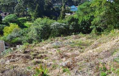 Imagem: O terreno possui 940m² de Área e está localizado em Gramado