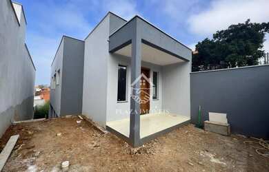 Imagem: A casa possui 2 Dormitórios, 2 Banheiros, 1 Vaga na garagem