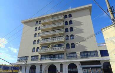 Imagem: O apartamento possui 3 Dormitórios, 3 Banheiros e 188m² de