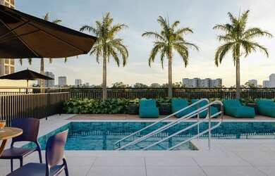 Imagem: O studio possui 1 Dormitório, 1 Banheiro, 24m² de Área e