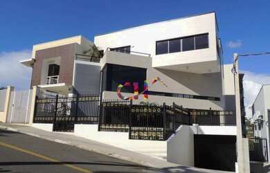 Imagem: O depósito possui 5 Vagas na garagem, 540m² de Área e está