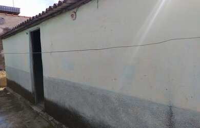 Imagem: A casa possui 2 Dormitórios, 1 Banheiro, 120m² de Área e