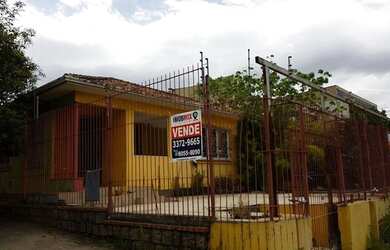 Imagem: O terreno possui 352m² de Área e está localizado em Vila