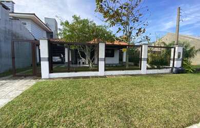 Imagem 5: Casa para venda tem 140 metros quadrados com 3 quartos em - Imbé - Centro