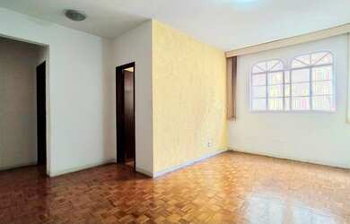 Imagem: O apartamento possui 2 Dormitórios, 2 Banheiros e 70m² de