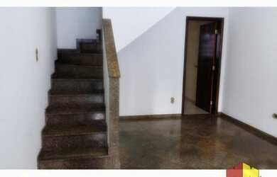 Imagem: O depósito possui 1 Vaga na garagem e 125m² de Área e está