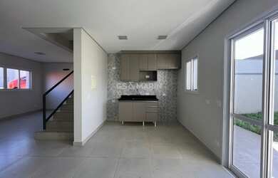 Imagem: A casa em condomínio possui 3 Dormitórios, 2 Banheiros, 1