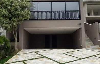 Imagem: A casa em condomínio possui 3 Dormitórios, 2 Banheiros, 4