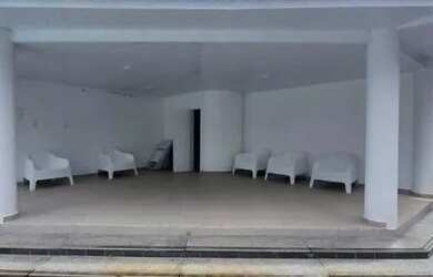 Imagem: A casa possui 3 Dormitórios, 4 Banheiros, 4 Vagas na garagem