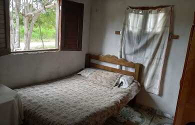 Imagem: A casa possui 2 Dormitórios, 1 Banheiro e está localizado