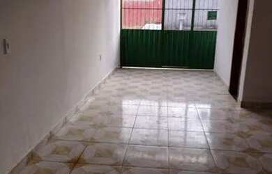 Imagem: A casa possui 2 Dormitórios, 2 Banheiros e 1 Vaga na garagem