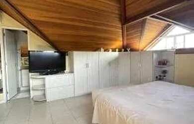 Imagem 16: MARAVILHOSA CASA COM PISCINA PARA VENDA, POSSUI 4 QUARTOS, SENDO 3 SUÍTES E PISCINA