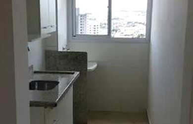 Imagem: O apartamento possui 1 Dormitório, 1 Banheiro, 1 Vaga na garagem