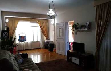 Imagem: A casa possui 3 Dormitórios, 3 Banheiros, 3 Vagas na garagem