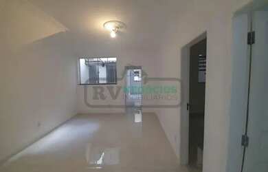 Imagem: A casa possui 3 Dormitórios, 2 Banheiros, 1 Vaga na garagem