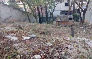 Imagem: O terreno à venda possui e está localizado em Álvaro Camargos