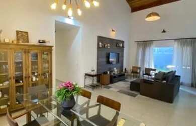 Imagem: A casa em condomínio possui 4 Dormitórios, 5 Banheiros, 5