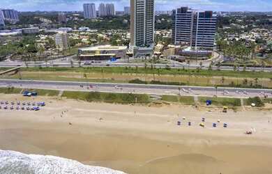 Imagem 1: Apartamento Três Suítes, Nascente Pé na areia em Jaguaribe com Maravilhosa...