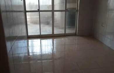 Imagem: A casa possui 3 Dormitórios, 2 Banheiros, 1 Vaga na garagem