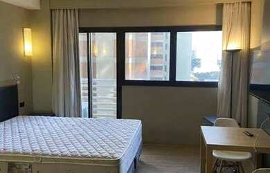 Imagem: O apartamento possui 1 Dormitório, 1 Banheiro, 1 Vaga na garagem