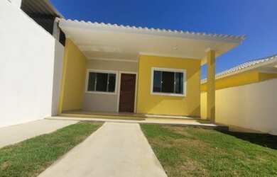 Imagem: A casa e possui 2 Dormitórios, Suítes, 2 Banheiros, 82-0m²