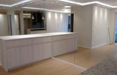 Imagem: O apartamento possui 3 Dormitórios, 2 Banheiros, 2 Vagas na