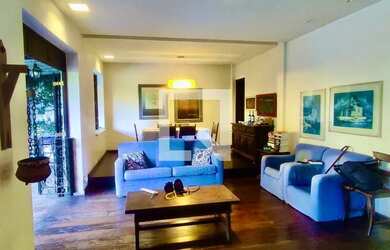 Imagem: O apartamento possui 5 Dormitórios, 4 Banheiros, 2 Vagas na