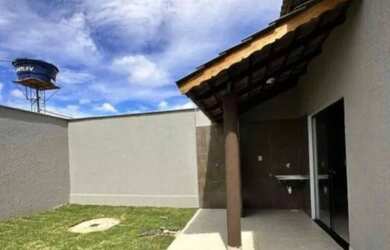 Imagem: A casa possui 2 Dormitórios, 1 Banheiro e está localizado