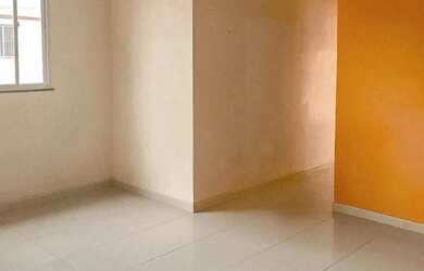 Imagem: O apartamento possui 3 Dormitórios, 1 Banheiro, 1 Vaga na garagem