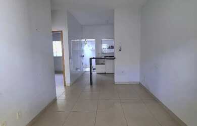 Imagem: A casa em condomínio possui 2 Dormitórios, 2 Banheiros, 1