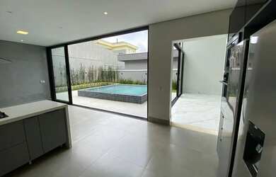 Imagem 15: CASA RESIDENCIAL em SANTANA DE PARNAÍBA - SP, ALPHAVILLE