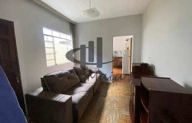 Imagem: A casa possui 4 Dormitórios, 3 Banheiros, 2 Vagas na garagem