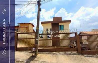 Imagem: A casa possui 3 Dormitórios, 2 Banheiros, 1 Vaga na garagem