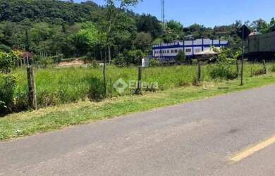 Imagem: O terreno possui 888m² de Área e está localizado em Centro