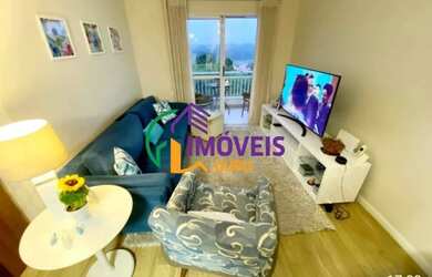 Imagem: O apartamento possui 3 Dormitórios, 1 Banheiro, 2 Vagas na