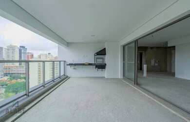 Imagem: O apartamento possui 4 Dormitórios, 4 Banheiros, 3 Vagas na