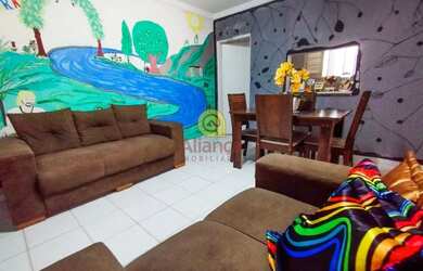 Imagem: A casa possui 4 Dormitórios, 4 Banheiros, 300m² de Área e