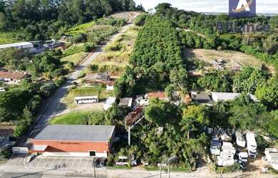 Imagem: O terreno possui 10400m² de Área e está localizado em Louveira