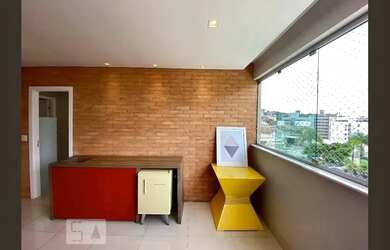 Imagem: O apartamento possui 3 Dormitórios, 2 Banheiros, 2 Vagas na