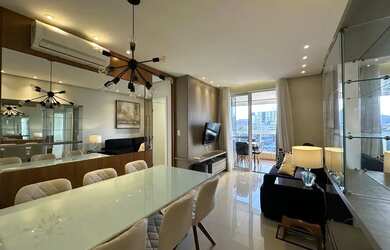 Imagem: O apartamento possui 2 Dormitórios, 2 Banheiros, 1 Vaga na