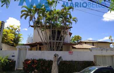 Imagem: A casa em condomínio possui 4 Dormitórios, 2 Banheiros, 4