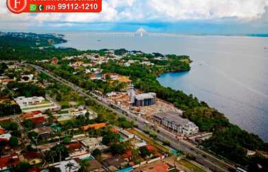 Imagem: O terreno possui 800m² de Área e está localizado em Ponta