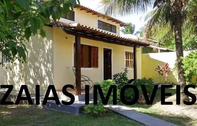 Imagem: A casa possui 3 Dormitórios, 1 Banheiro, 450m² de Área e