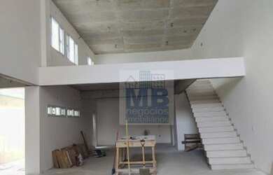 Imagem: O depósito possui 5 Vagas na garagem, 179m² de Área e está