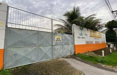 Imagem: O depósito possui 400m² de Área e está localizado em Balneario