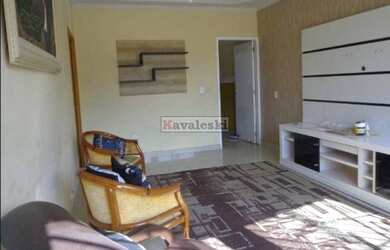 Imagem: A casa possui 4 Dormitórios, 4 Banheiros, 5 Vagas na garagem