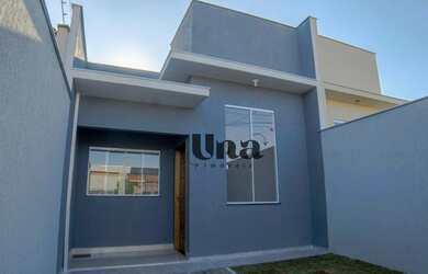 Imagem: A casa possui 3 Dormitórios, 1 Banheiro, 1 Vaga na garagem