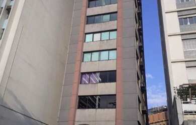 Imagem: O depósito possui 1 Vaga na garagem, 35m² de Área e está