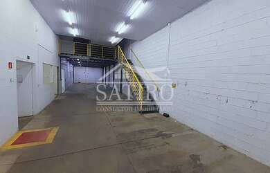 Imagem 5: Galpão/Depósito/Armazém para venda com 700 metros quadrados